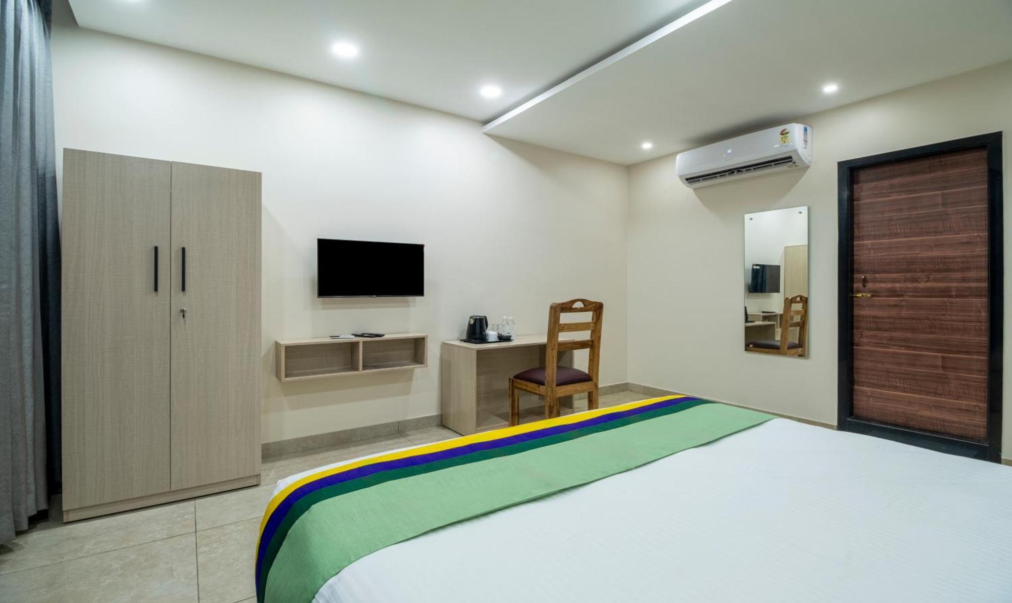 Hotel Treebo Sea Heights à Kākināda Extérieur photo